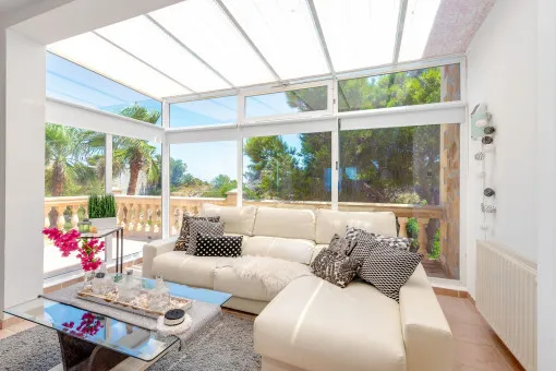 Cala Ratjada, sea views on all levels – frontline villa with guest apartment, terraces and pool in Cala Ratjada — photo 7