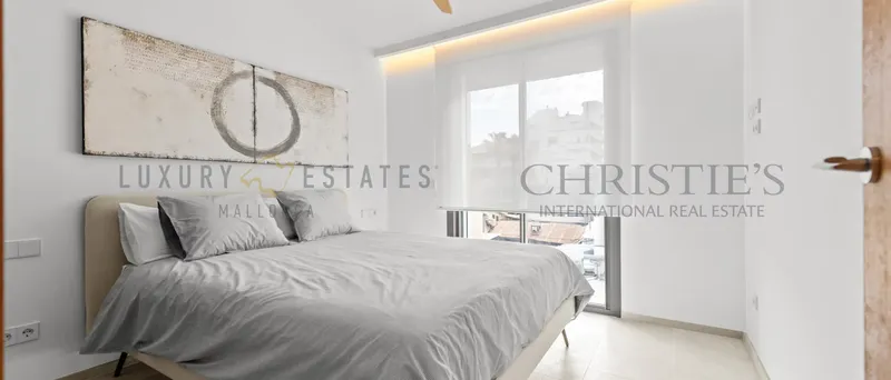 Duplex penthouse in Playa de Palma with rooftop terrace and pool — photo 8