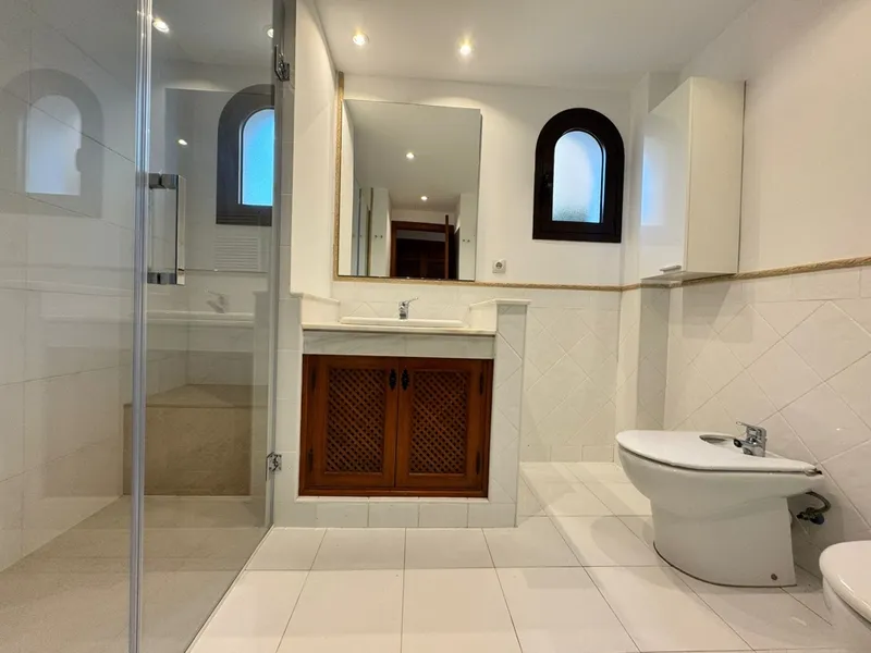 Sold - Villa in residential complex Nova Santa Ponsa / Port Adriano — photo 8