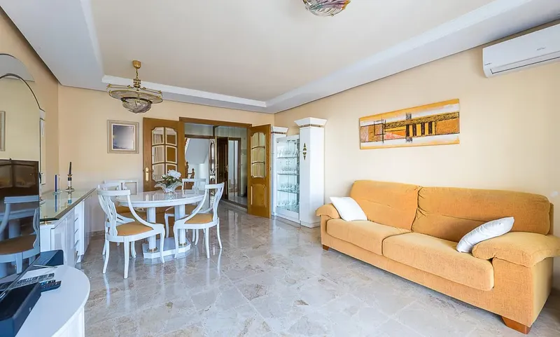 Building in Pedro Garau with commercial premises, garage... — photo 3
