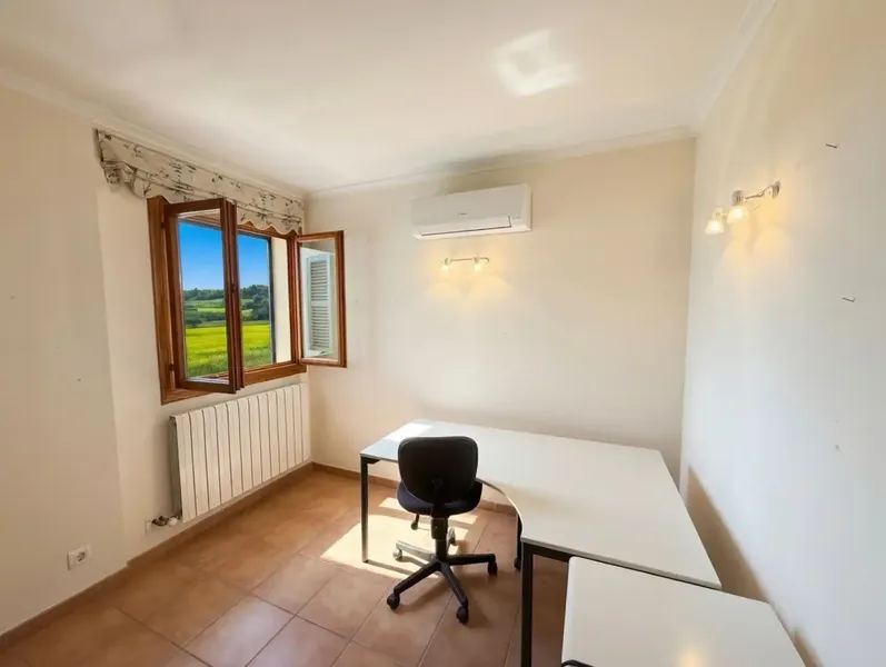 Mediterranean-style apartment with rooftop terrace and panoramic views €395,000 — photo 7