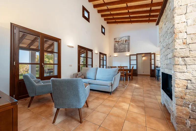 Country house with pool in Manacor — photo 4
