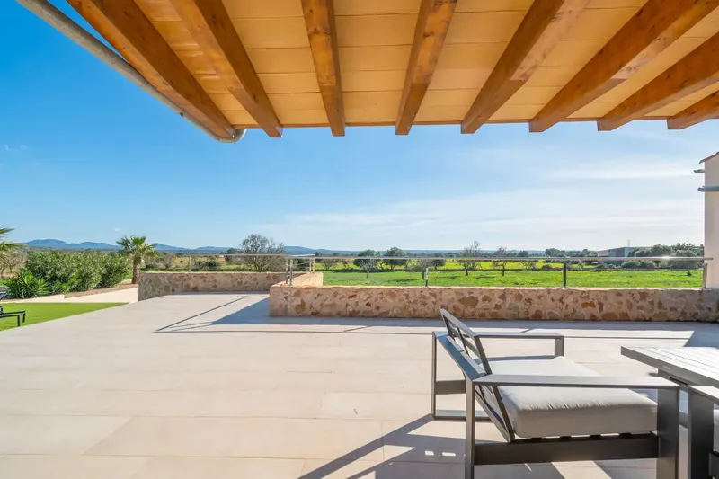 Long-term rental of a spacious newly built finca on a 23,000 m2 plot, 5 minutes from the village of Campos — photo 9