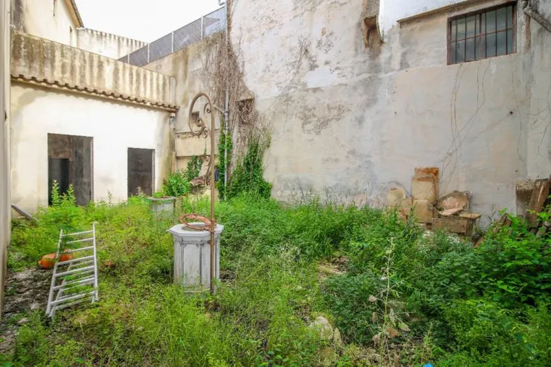 Sold.- Renovation project in the heart of Pollensa old town — photo 7
