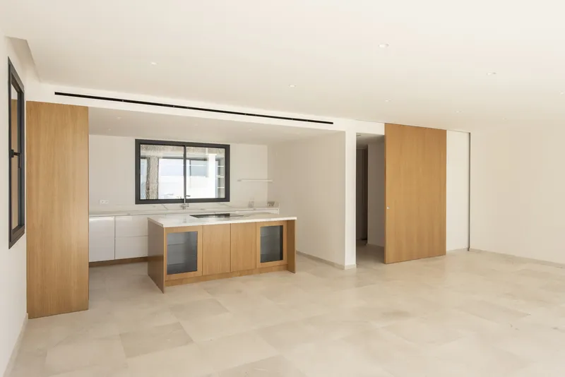 Impressive new-build villa in Portals Nous with stunning sea views — photo 7
