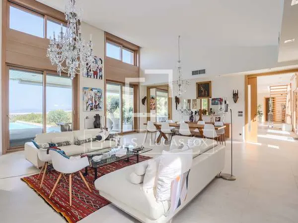 592m² house / villa for sale in Palma de Mallorca — photo 11