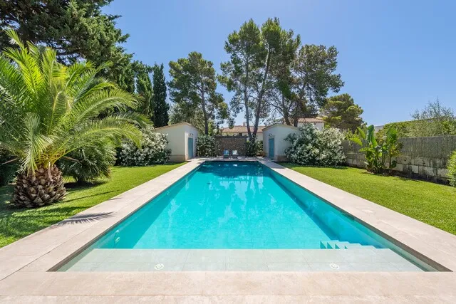 Exclusive villa for sale 200m from the beach in Puerto Pollensa, North Mallorca — photo 2