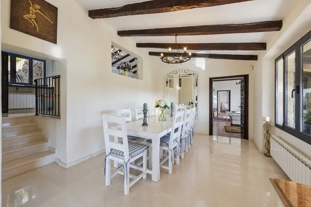 Outstanding sea view villa with holiday license for sale in Puerto Pollensa, Mallorca — photo 10