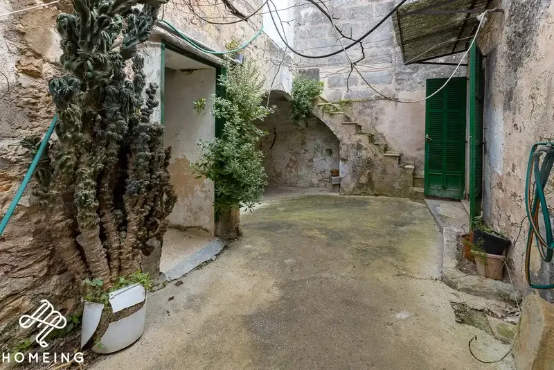 Exclusive with Homeing Mallorca, authentic village house from 1850 to renovate in the center of Costitx. — photo 9