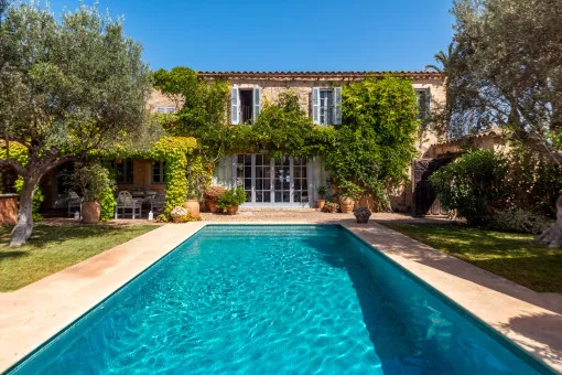 Cas Concos, Peaceful haven in Cas Concos – Seasonal rental finca with sea views, pool, sauna and yoga house — photo 1