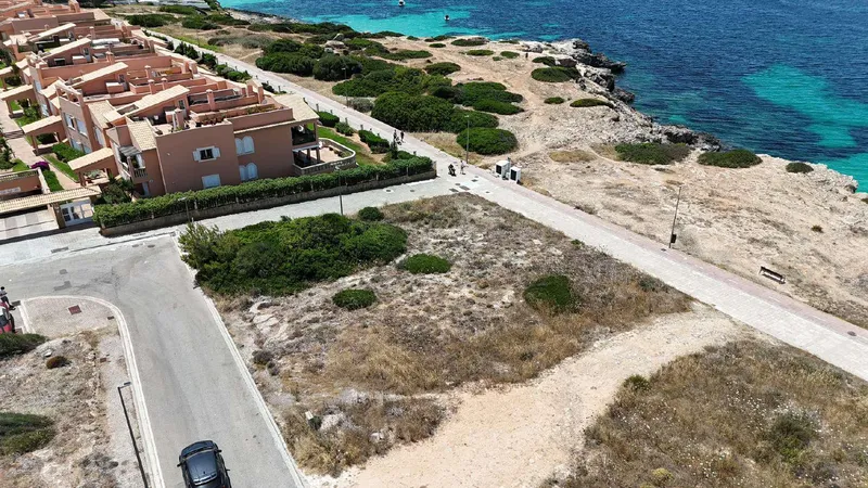 Developable Plot on the Front Line in Son Veri — photo 5