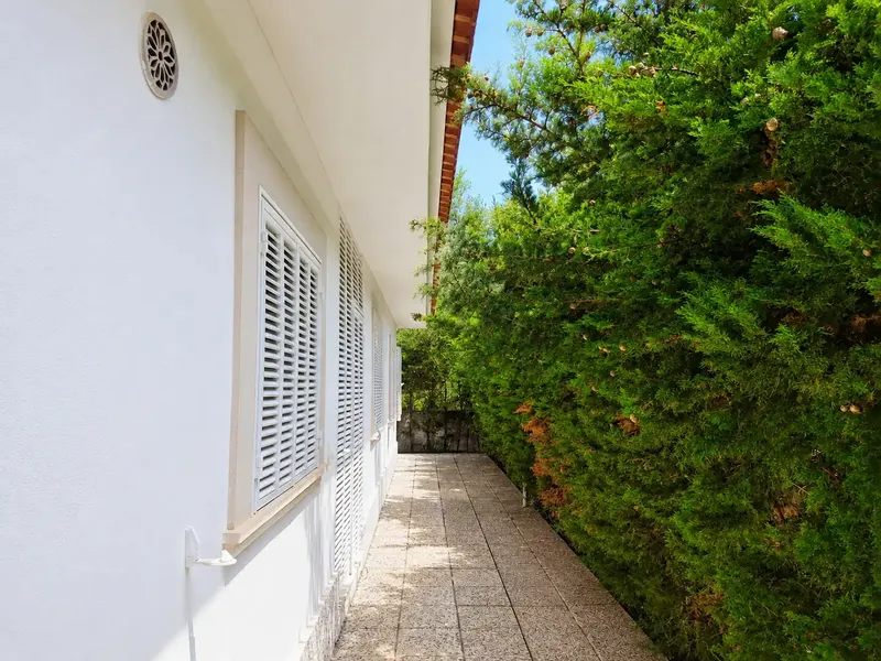 Discover this charming detached house for sale in the quiet and family-friendly area of Bahía Grande de Llucmajor. — photo 8