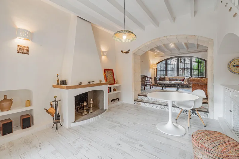 Traditional house with views — photo 11