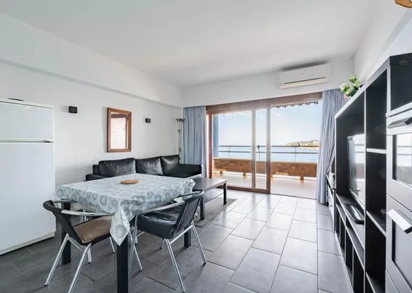 Flat / apartment in Magaluf, Calvià — photo 1