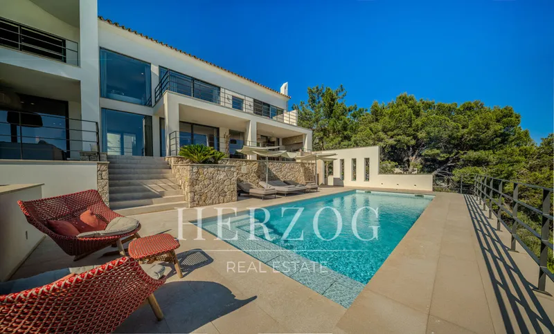 High-end luxury villa with unobstructed panoramic ocean views in Port d'Andratx — photo 1