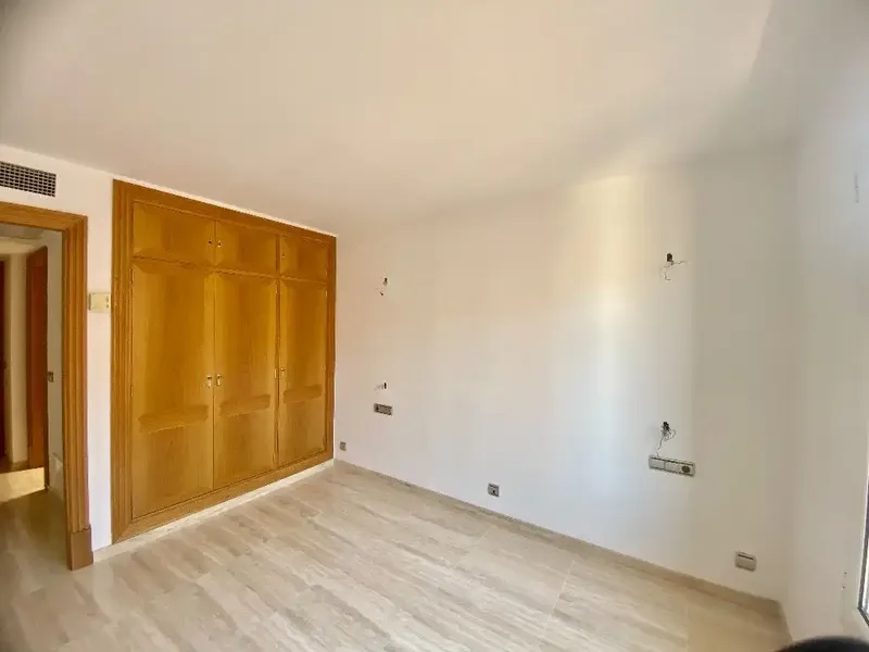This luxurious duplex is located in Port Andratx a step away from all shops, services, bars and restaurants. It is distributed on two floors — photo 10