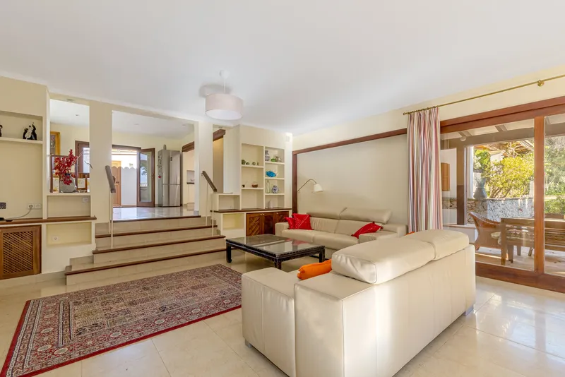 Villa in Palmanova - Landscaped garden with pool — photo 4