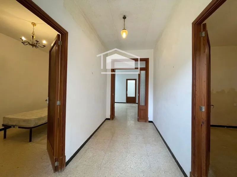 Village house with historic character and great renovation potential in Ses Salines — photo 2