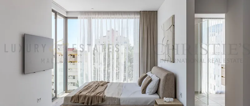 New build penthouse in Cala Major with roof terrace and sea views — photo 8