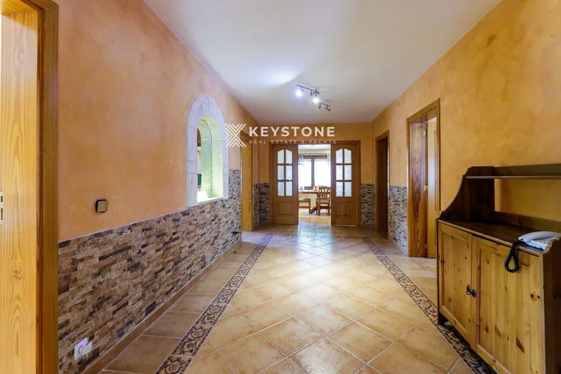House — photo 10