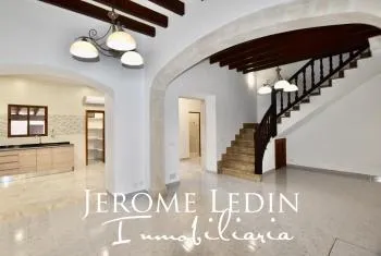 Beautiful Townhouse in Santanyi with a Pool — photo 2