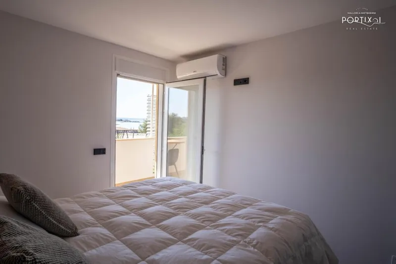 Reformed apartment with fantastic sea views — photo 11
