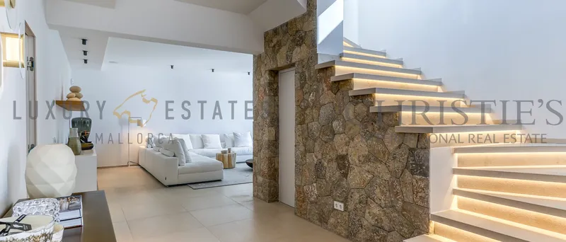 Modern Mediterranean luxury villa in Puerto de Andratx with sea views — photo 3