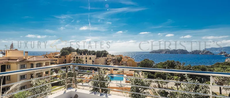Penthouse in Santa Ponsa with private pool and panoramic sea views — photo 1