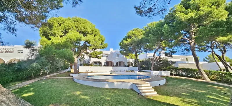 Exceptional first-line villa in Porto Petro with direct access to the sea in an unbeatable location, just a 15-minute walk from — photo 4