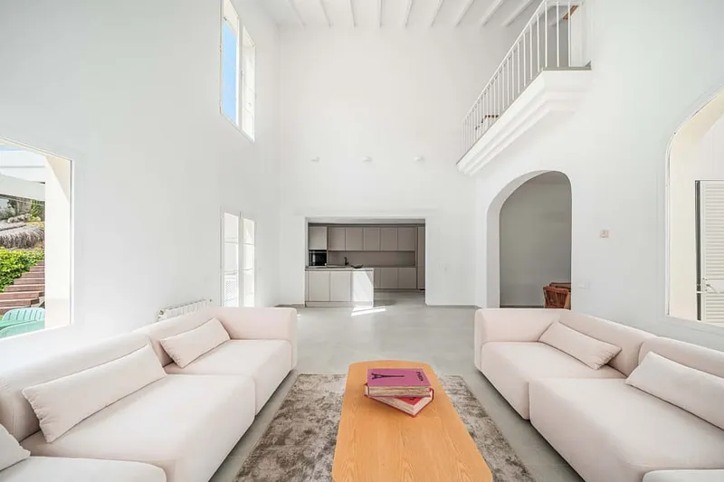 Mediterranean family villa in a sought-after residential area — photo 7