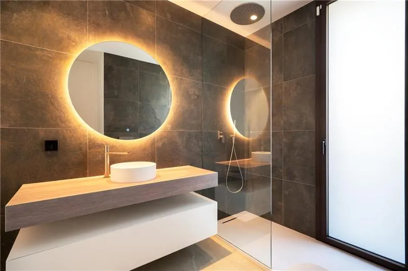 Newly built detached house with a large swimming pool on a 1,050 m² plot — photo 9