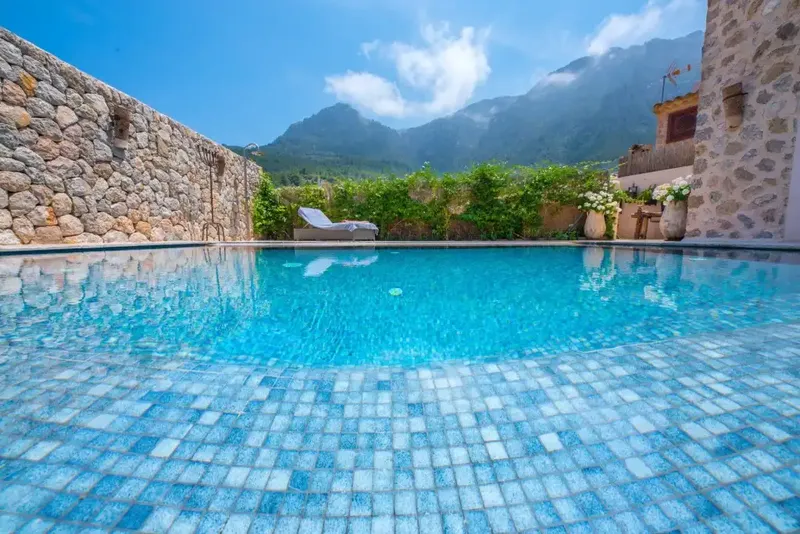 Discover this architectural gem in the idyllic village of Deià, just steps from its charming shops, cafés and restaurants. — photo 7
