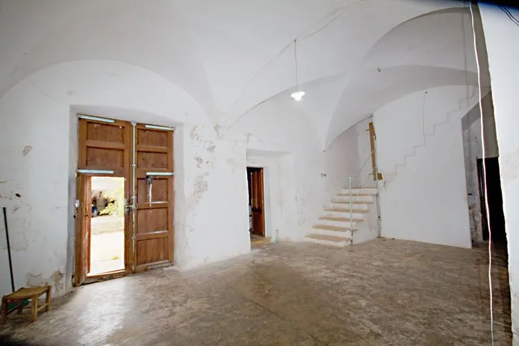 Campos, a finca with many outbuildings in need of renovation F02952 — photo 4