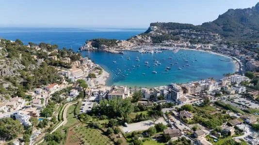 Single family house - Sóller (Puerto de Soller), Built Surface 252m², Plot Surface 430m², Terrace Size... — photo 1