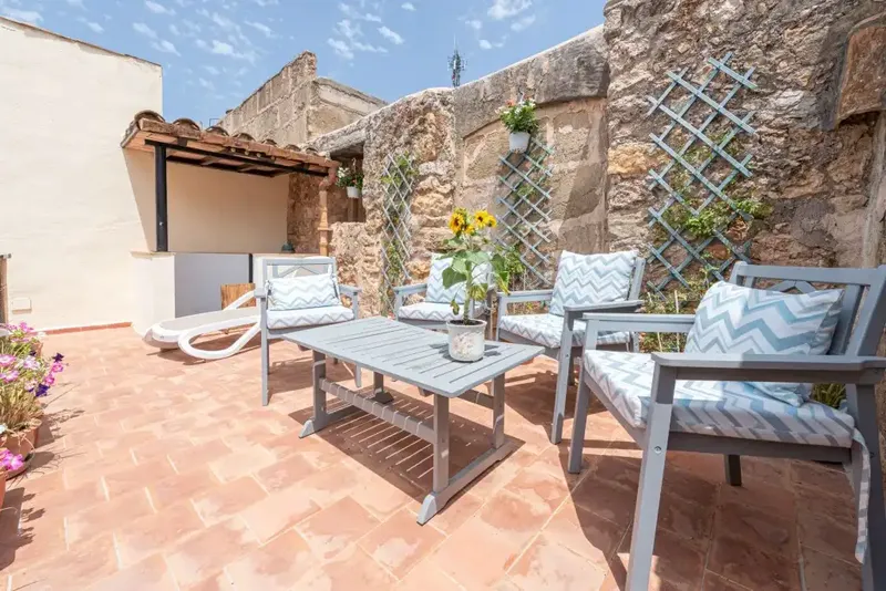 Charming house for sale in Pollensa located in the heart of the city, a short drive from the golden sands of Puerto — photo 1