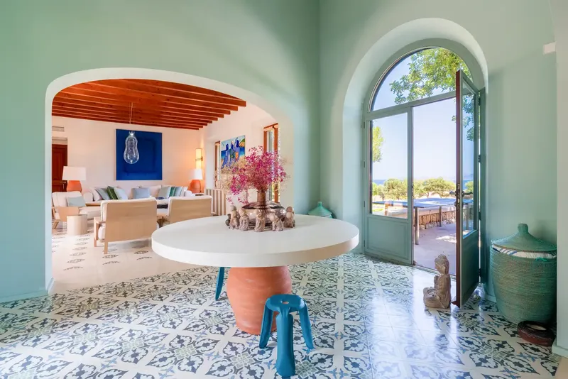 Impressive estate in Colònia de Sant Pere offering total privacy with magnificent sea and mountain views — photo 5