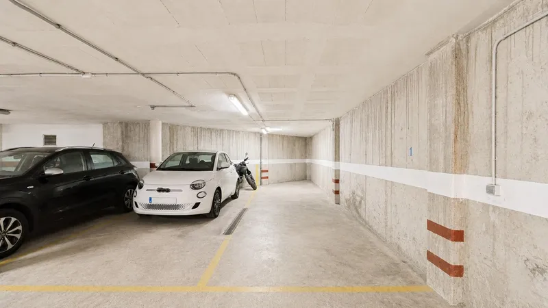 Parking space in Foners: comfortable, safe and well located — photo 7