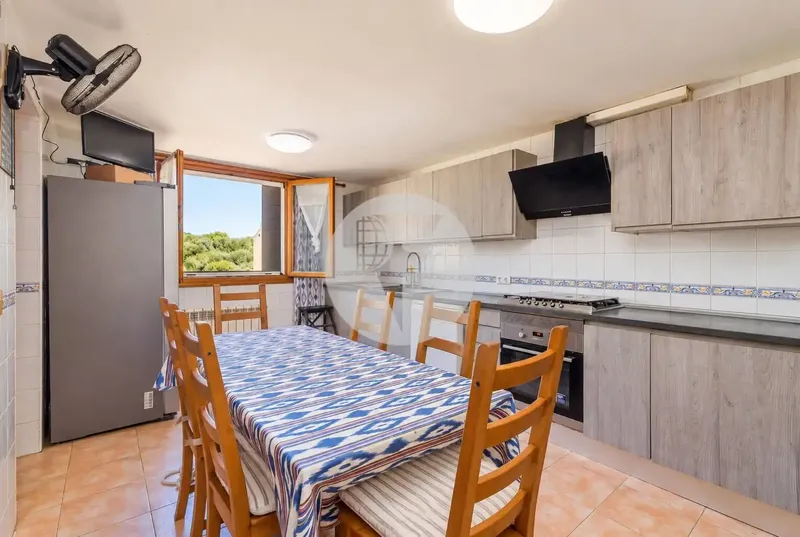 La Vileta | 4 dormitorios · 215 m² · Garaje privado de 72 m² — photo 11