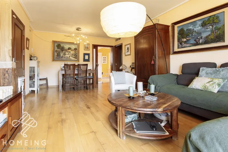 Penthouse with large terrace, elevator, communal pool and parking with storage room. — photo 8
