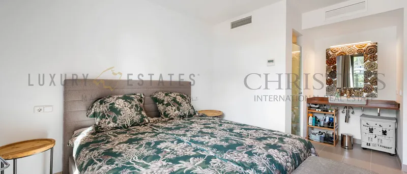 Luxury apartment in Camp de Mar in sought-after complex — photo 12