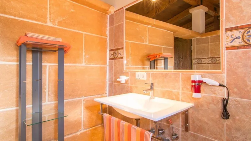 Charming village house with pool and holiday rental licence — photo 5