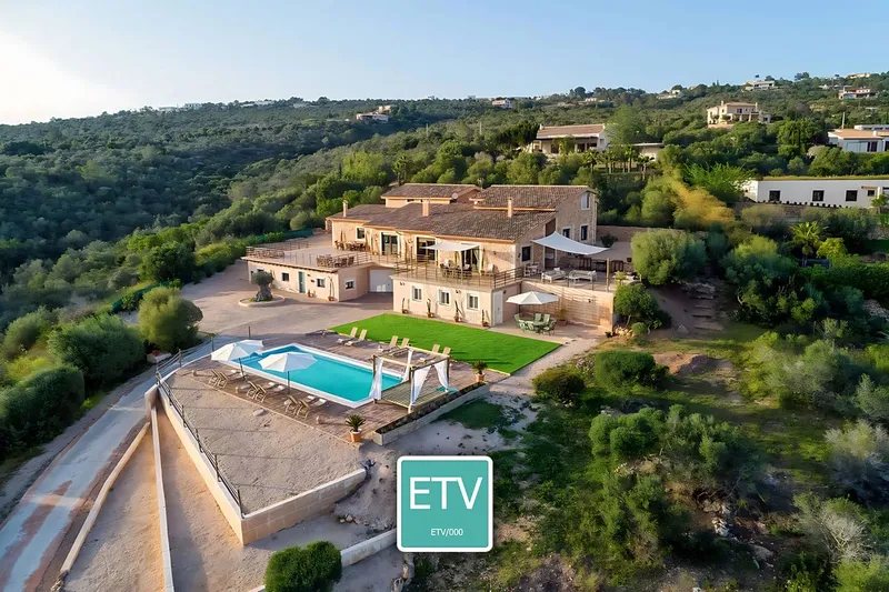 Palma – Impressive finca with rural estate and holiday rental license — photo 2