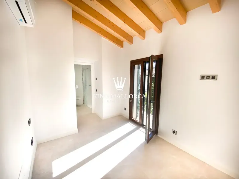 In the historic center of Sóller we present a splendid newly built detached house distributed over three levels, recently finished — photo 7