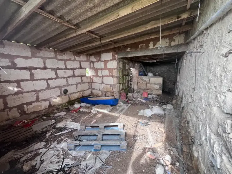 This estate in Llubí is an excellent opportunity for those seeking tranquility, space, and renovation potential. — photo 10