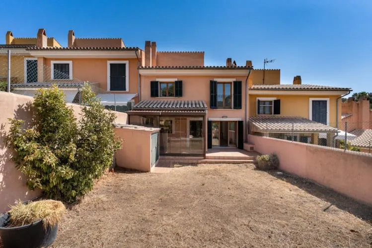 Townhouse in Puigpunyent, Puigpunyent area (village) — photo 1