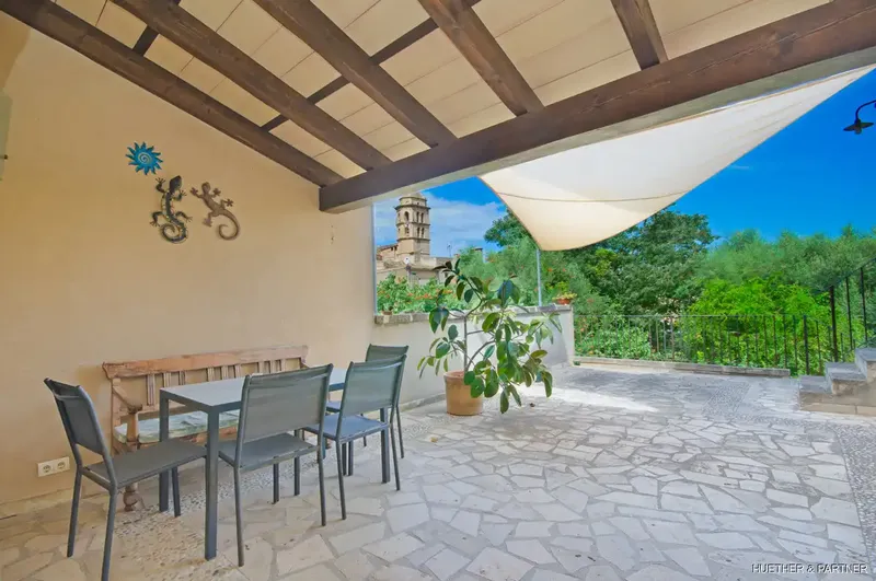 This approximately 300-year-old village house was completely renovated in 2004. — photo 12