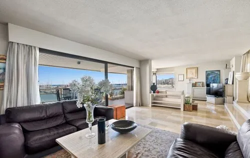 5 Bedrooms on Paseo Marítimo — photo 5