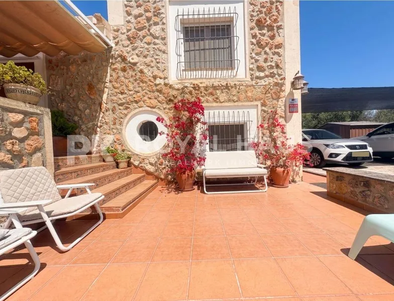 Rural or Farmhouse in Algaida, Province of Balearic Islands — photo 1