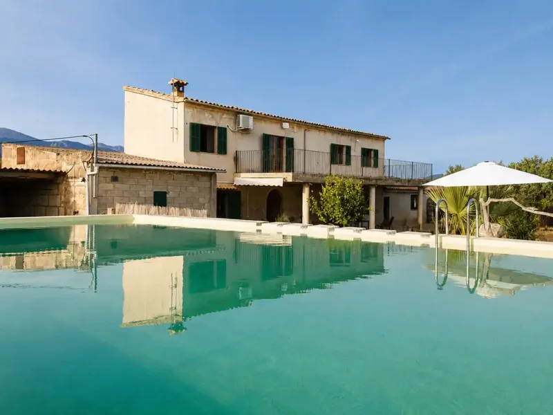 Country house with pool in Selva — photo 1