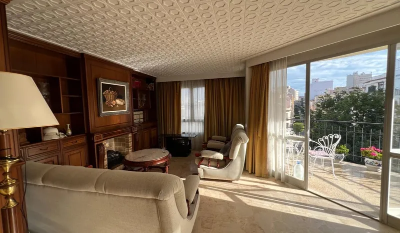Spacious apartment for sale in the heart of Inca with elevator — photo 1